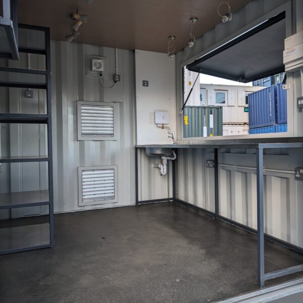 10-Fuß-Container nach Maß mit stilvoller Pop-up-Bar - Image 2