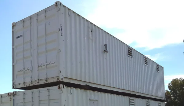 40FT Container-Shop – Klimatisiertes Büro + Lager mit Regalsystem